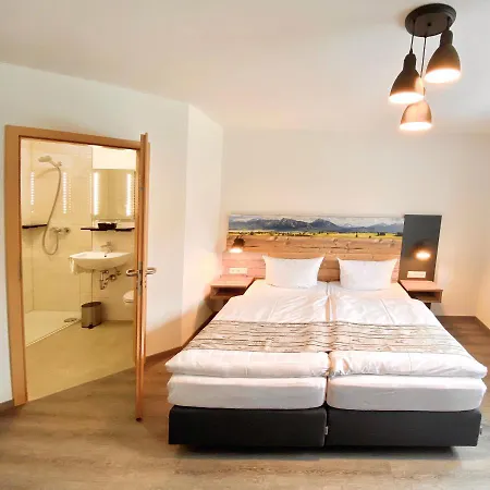 Otel Traditions-gasthaus Bayrischer Hof Leutkirch im Allgäu