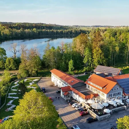 Traditions-gasthaus Bayrischer Hof Hotel 3*