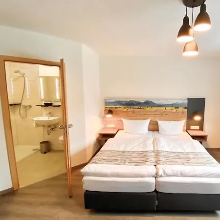 Otel Traditions-gasthaus Bayrischer Hof