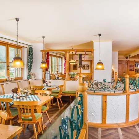 Traditions-gasthaus Bayrischer Hof 3*