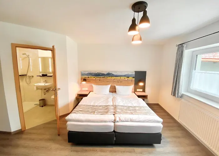 Hotel Traditions-gasthaus Bayrischer Hof 3*