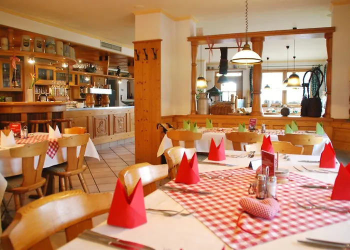 Traditions-gasthaus Bayrischer Hof Hotel 3*