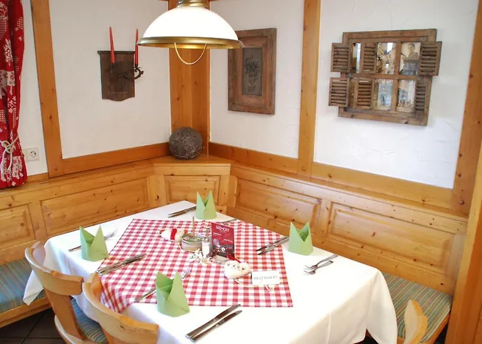 Hotel Traditions-gasthaus Bayrischer Hof 3*